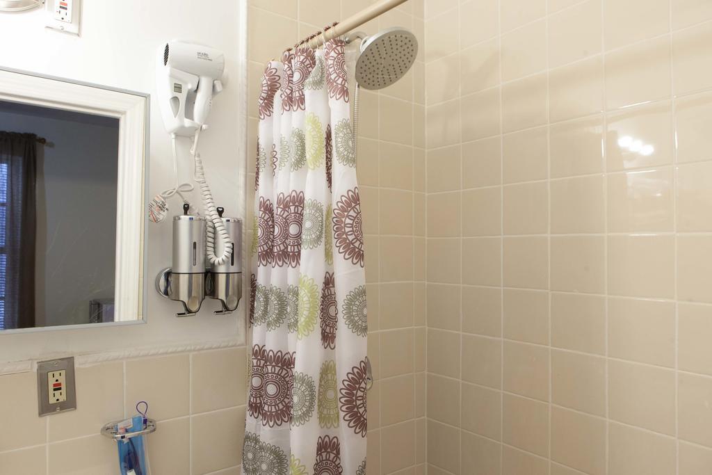 Studio, One And Two Bedroom Apartments - Bronx New York Ngoại thất bức ảnh