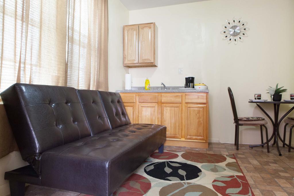 Studio, One And Two Bedroom Apartments - Bronx New York Ngoại thất bức ảnh