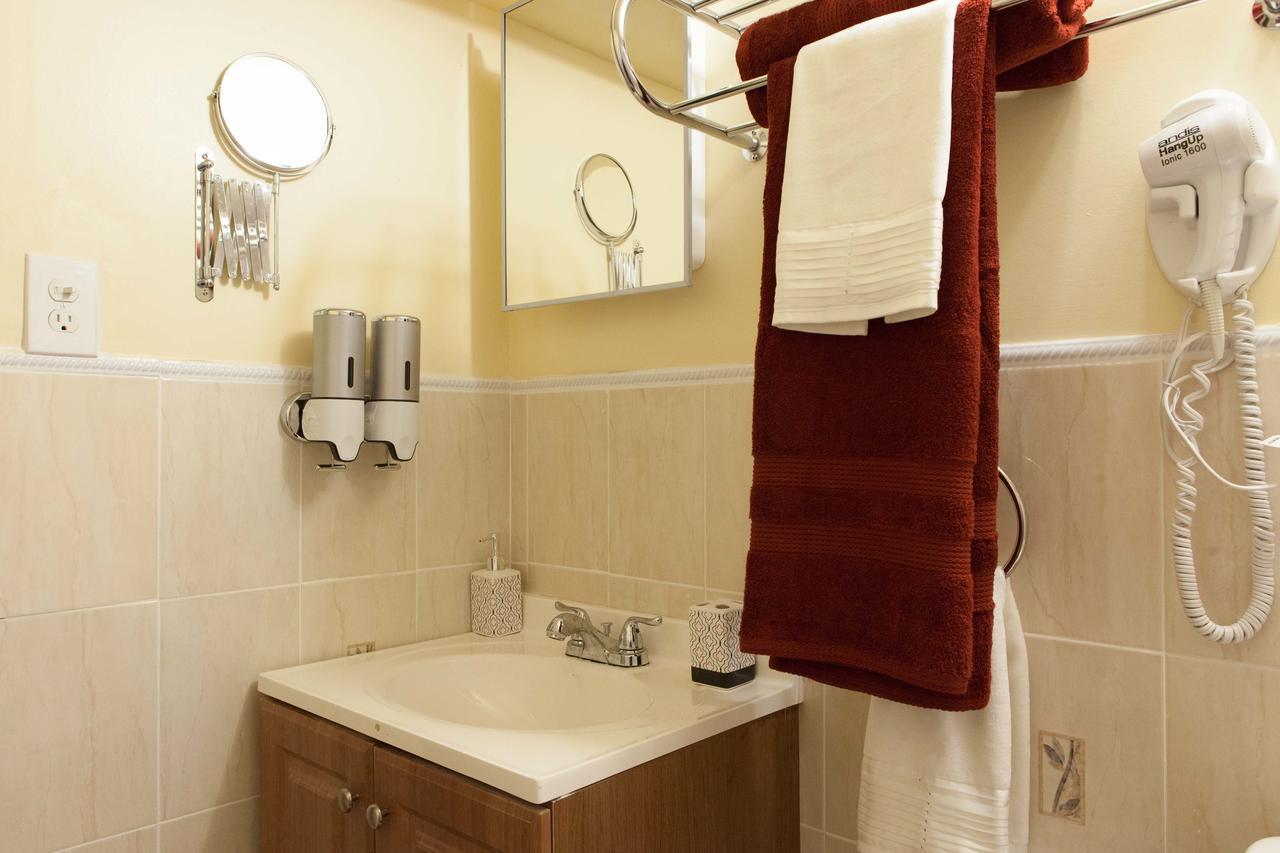 Studio, One And Two Bedroom Apartments - Bronx New York Ngoại thất bức ảnh